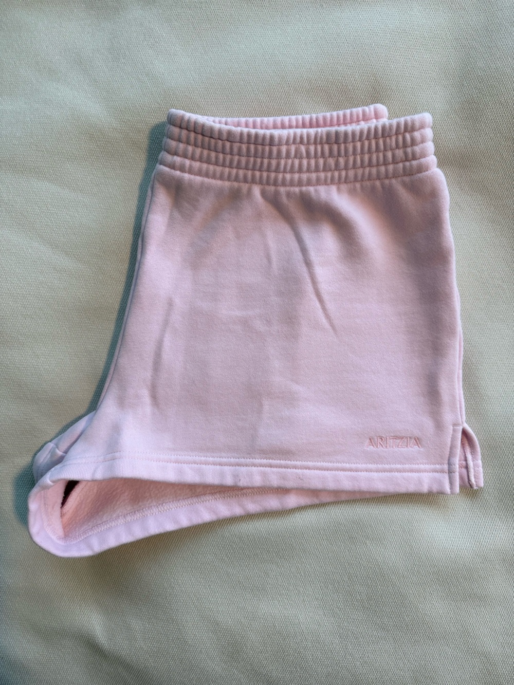 Aritzia Cozy Sweatfleece Perfect Micro Short - Size M - Villa Pink - Picture 2 of 5